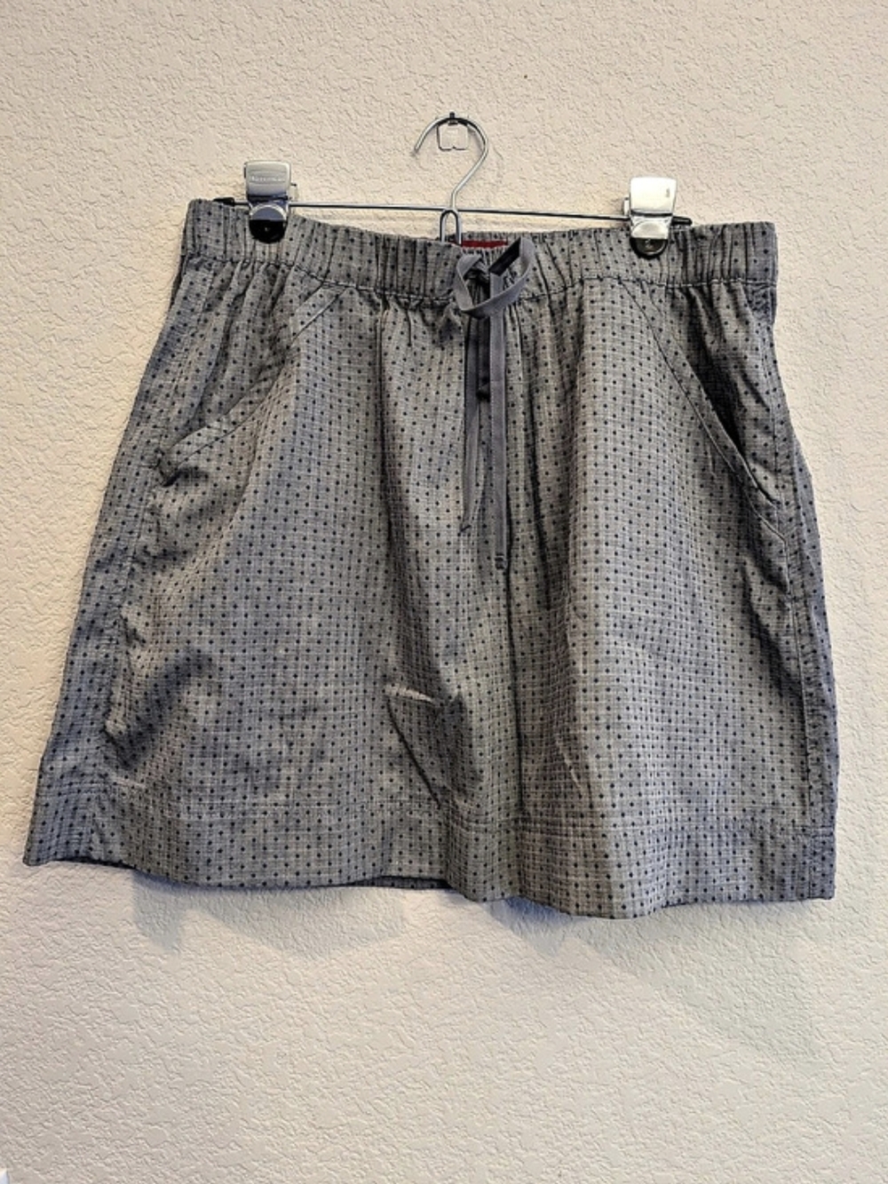 Merona Polka Dot Drawstring Women's Shorts in Gray & Blue Size Large